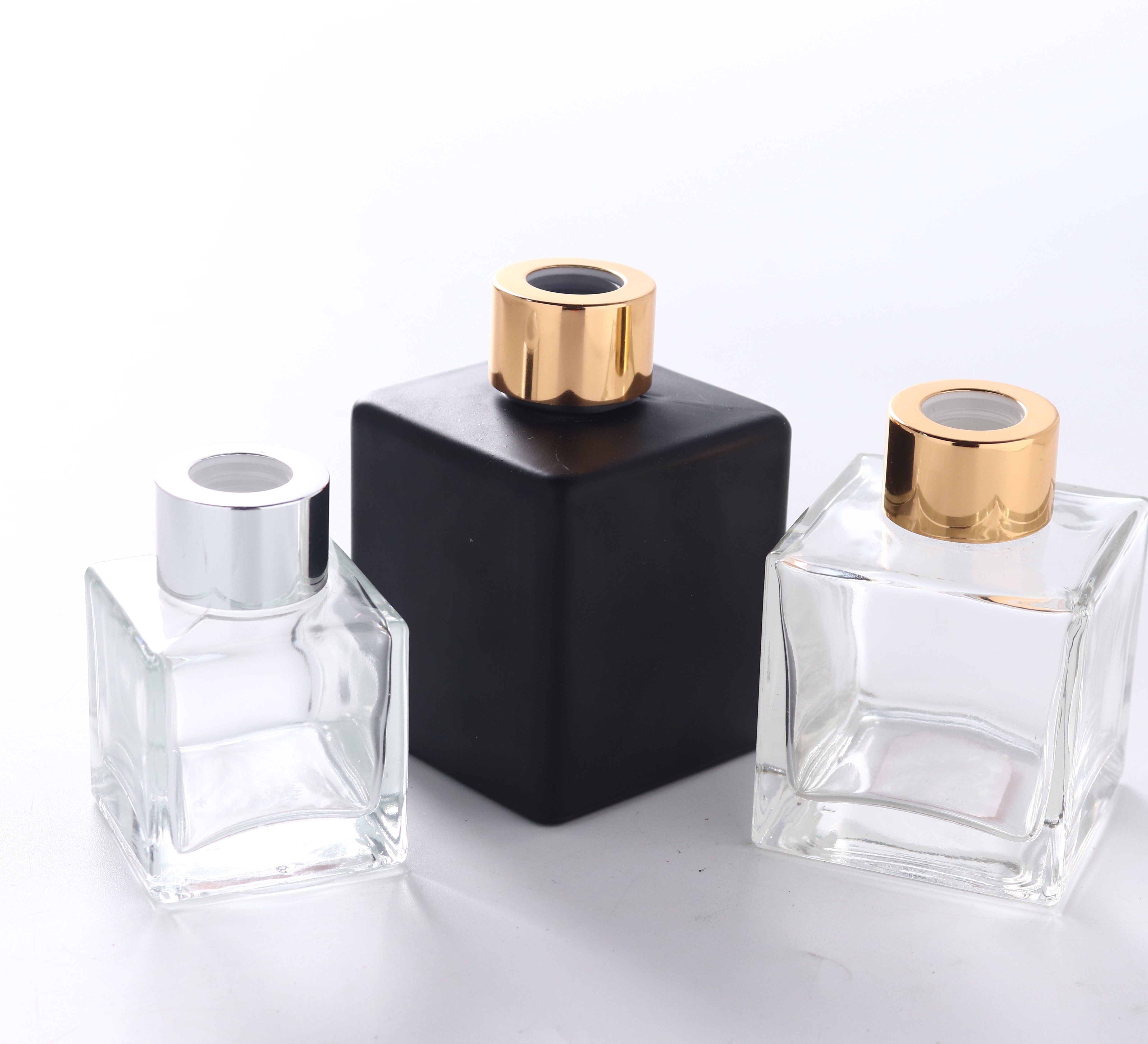 Square Shape Diffuser Glass Bottle with Lid Can Do Print