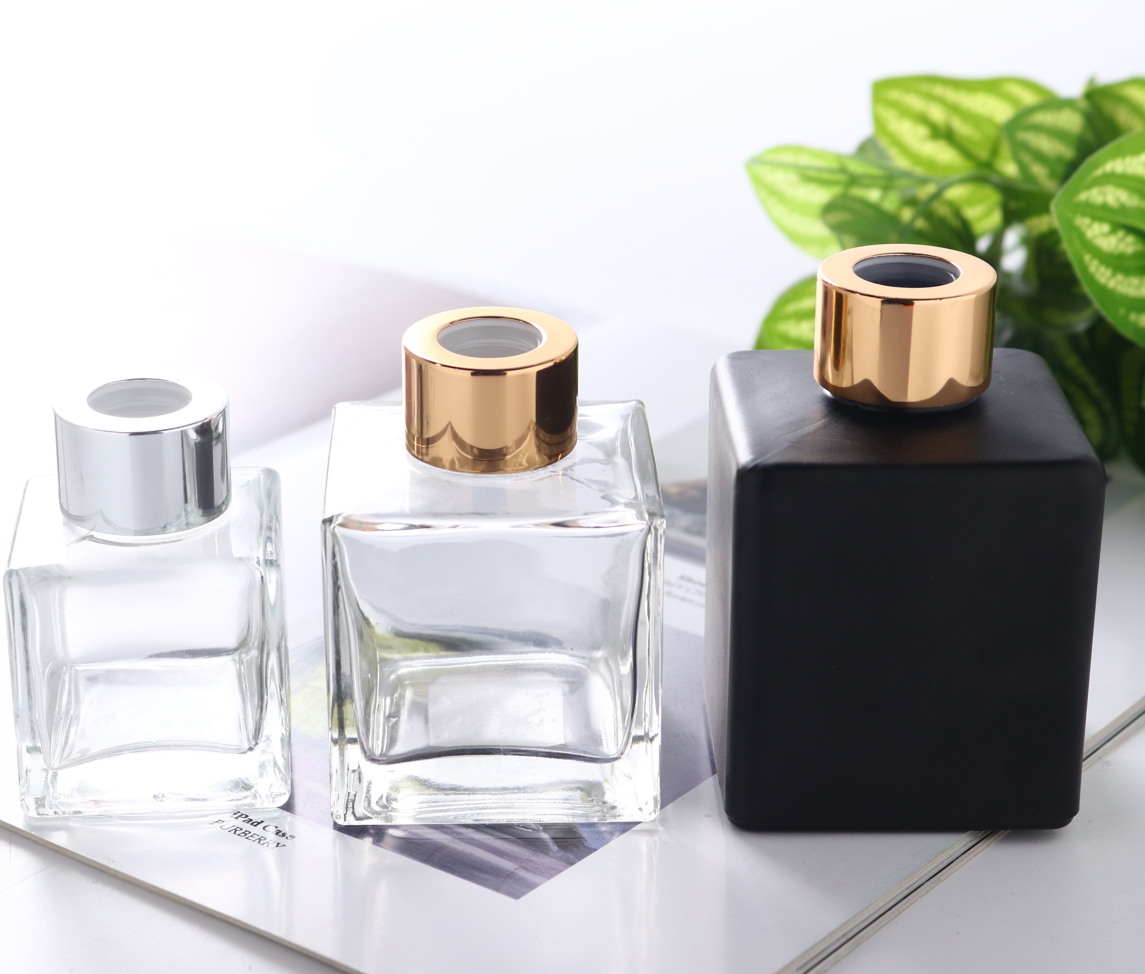 Square Shape Diffuser Glass Bottle with Lid Can Do Print