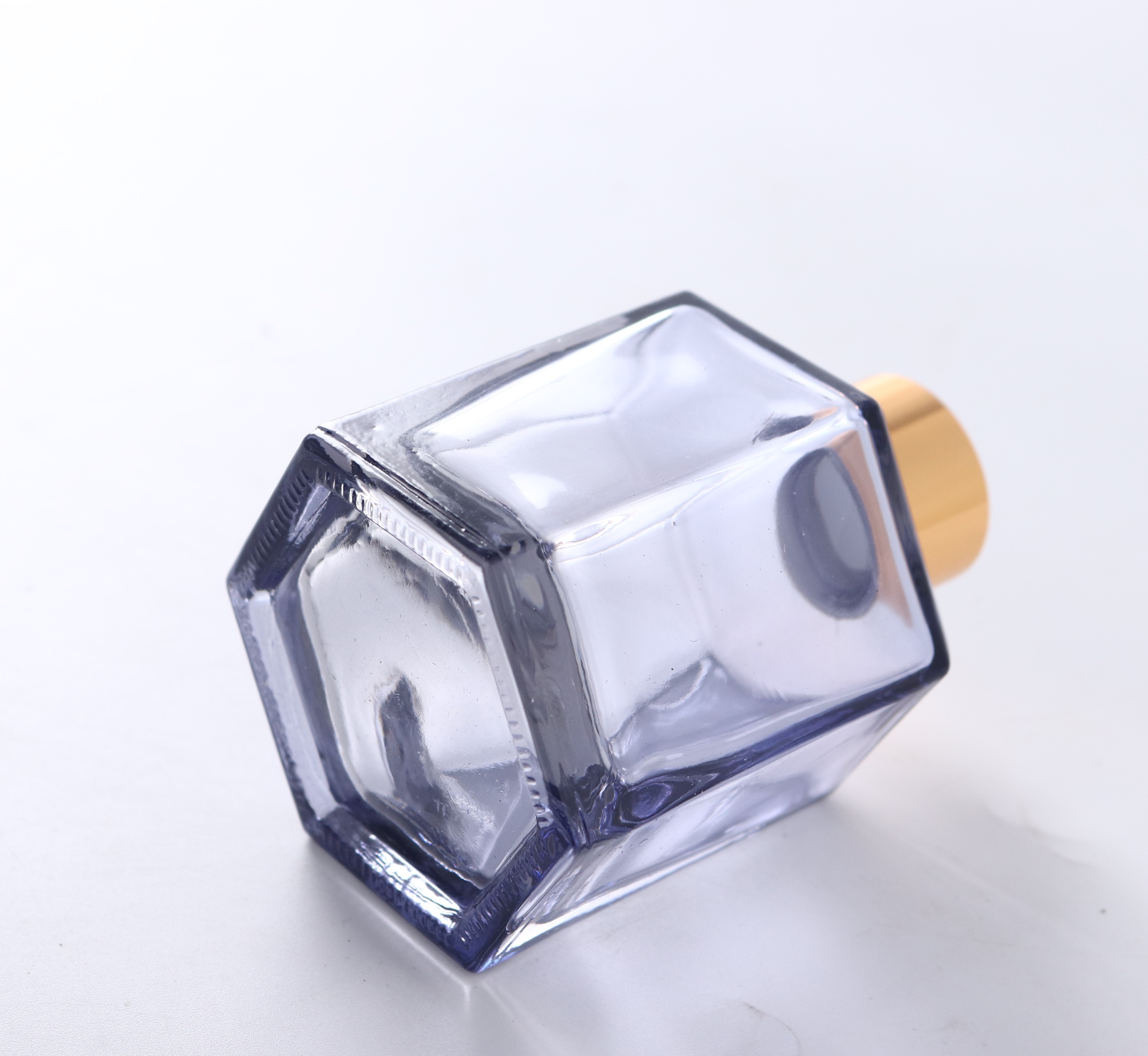 Hexagon Shape Diffuser Glass Bottle with Gold/Black Lid