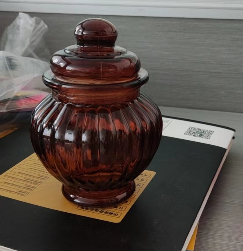 Lantern Shape Candle Glass Jar with Lid Can Spray Color 