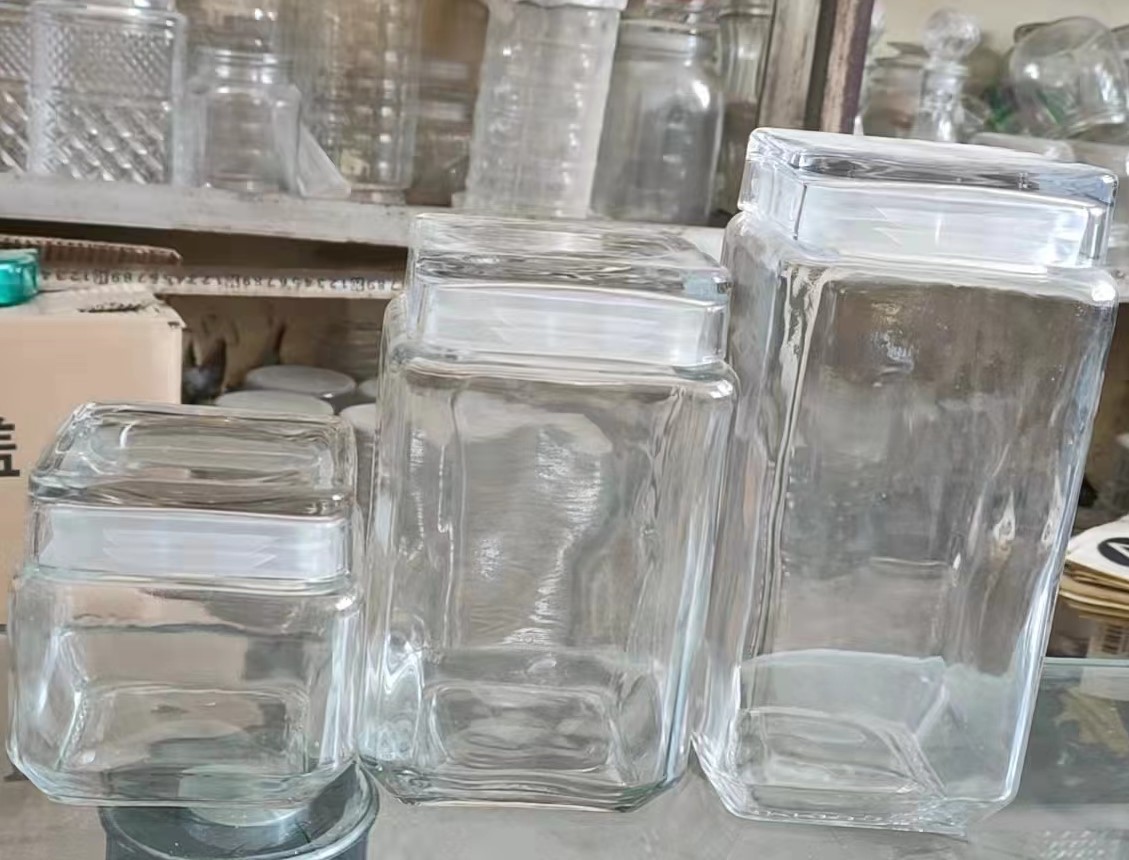 Airstraight Glass Storage Jar With Lid